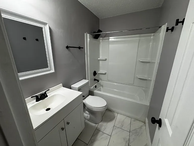 1035 Bacon Rd — Photo 6