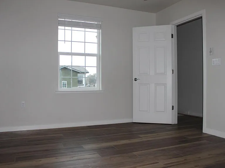 5860 W Santa Ana Ave — Photo 14