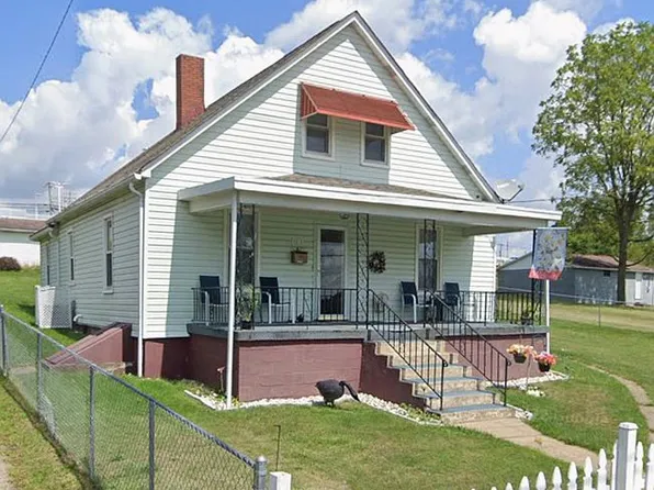 51 Erie St, Washington, PA 15301