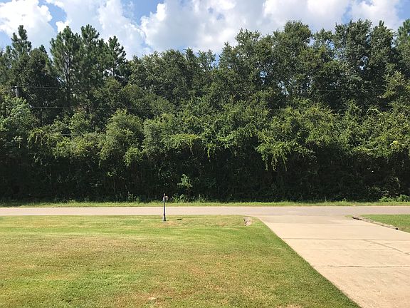 3rd image of 1450 Finley Dr
