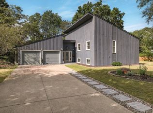 1209 River Heights Rd, Menomonie, WI 54751