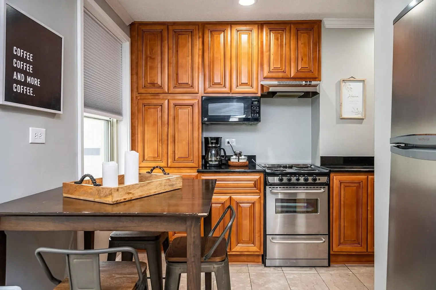 1 bed, 1.0 bath, 592 sqft, $3,536 — Photo 3