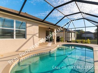 15683 Lemon Fish Dr, Lakewood Ranch, FL 34202