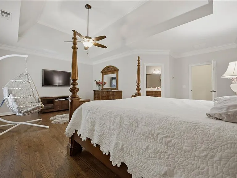 1845 Sugarloaf Club Dr — Photo 42