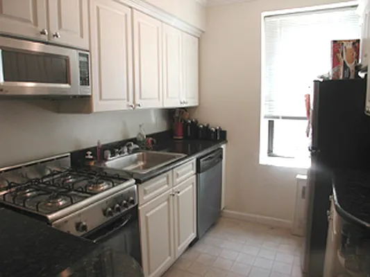Sold by Simone Song Properties, LLC | media 7