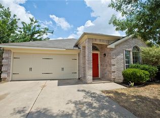 521 Troxell Blvd, Rhome, TX 76078