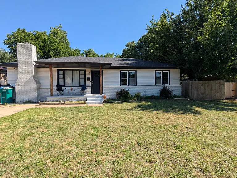 715 NW 89th St — Photo 5