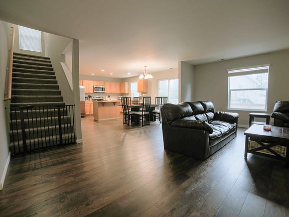 2nd image of 11013 179th Avenue Ct E