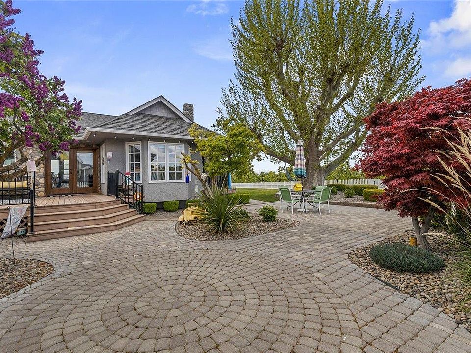 1st image of 31 Gilbert Rd