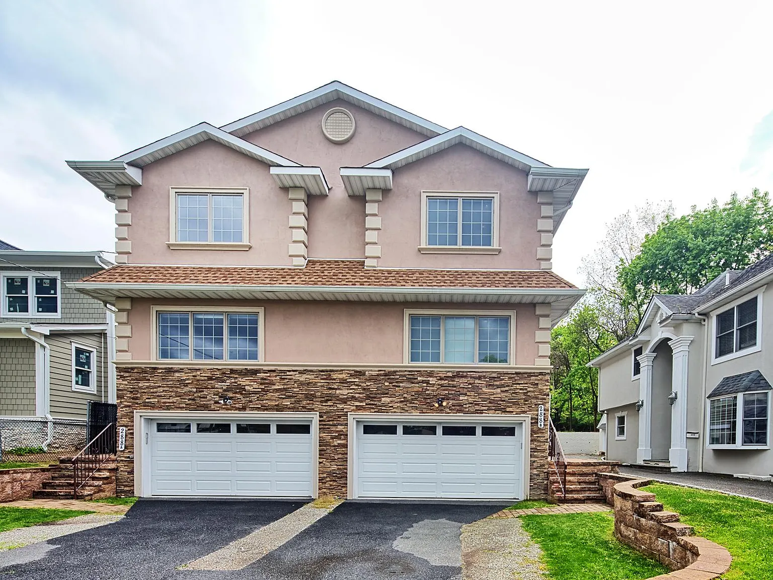 5 bed, 4.5 bath, 3000 sqft, $6,000 — Photo 1