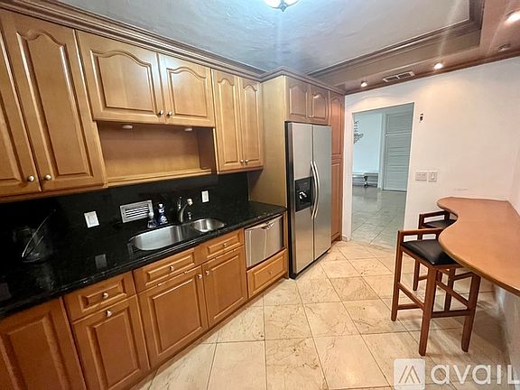 5th image of 10185 Collins Ave APT 921