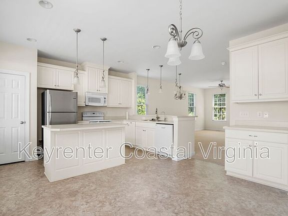 5th image of 215 Fleming Way