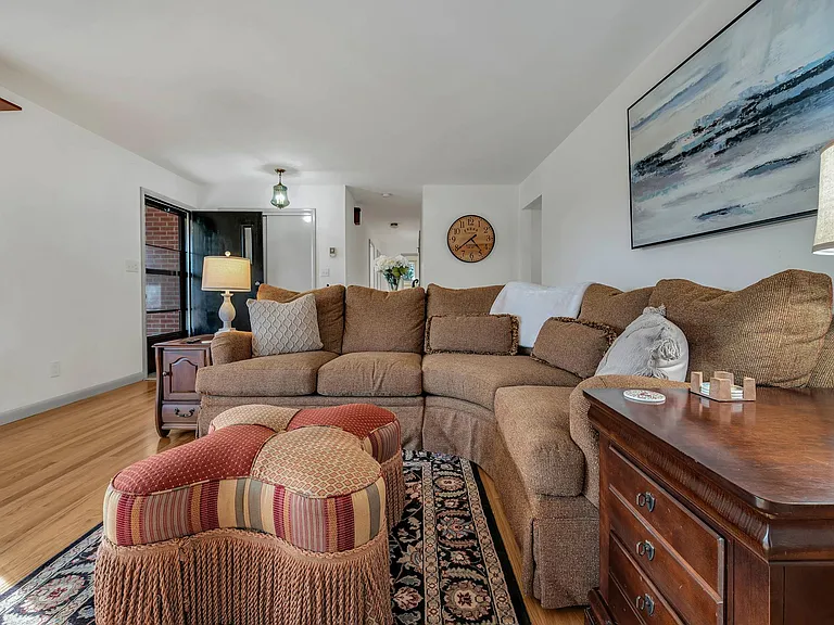 106 Litton Hts — Photo 15