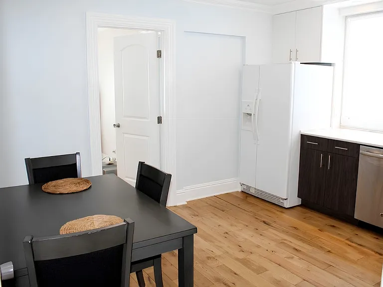 499 Victor St #2 — Photo 11