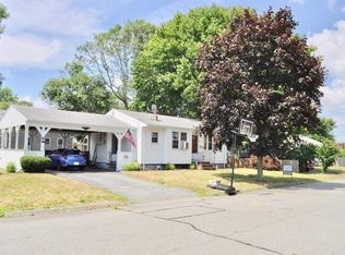 8 Rochambeau St, Fairhaven, MA 02719