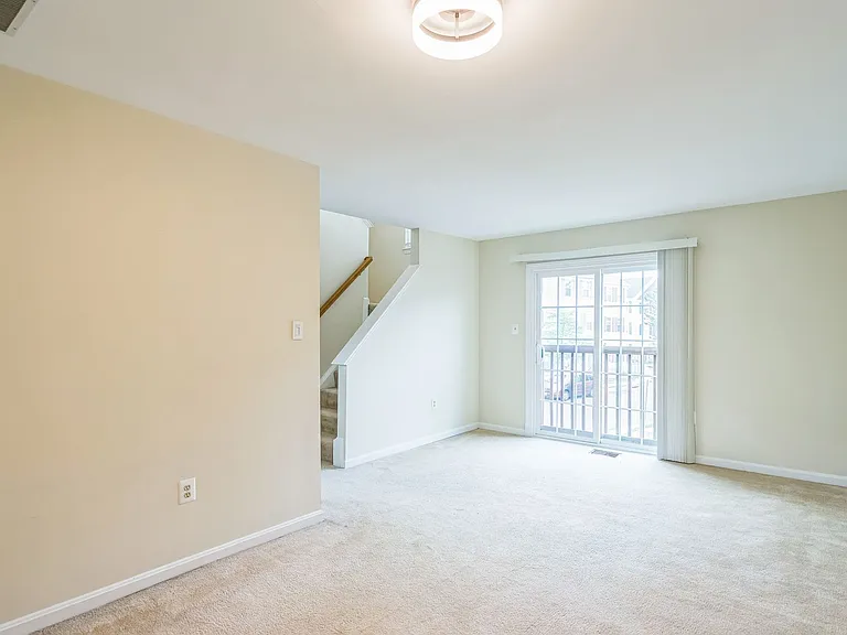46051 Marble Ter — Photo 5