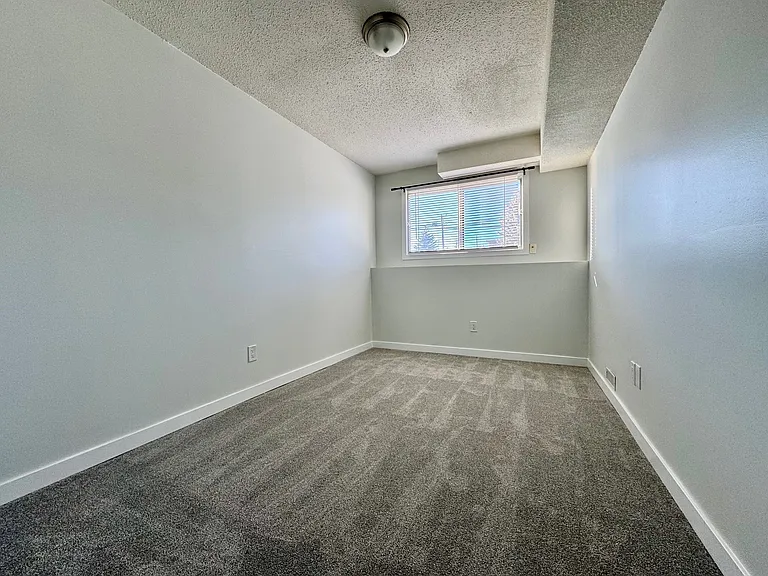 2-1417 43rd St SE #2 — Photo 16