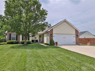 11 Green Meadow Ct, Franklin, OH 45005