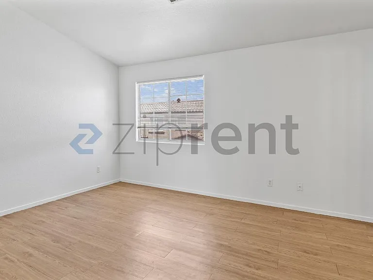 2500 Sierra Bello Ave #120 — Photo 21