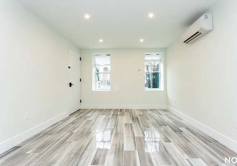 1060 Halsey St #S — Photo 9