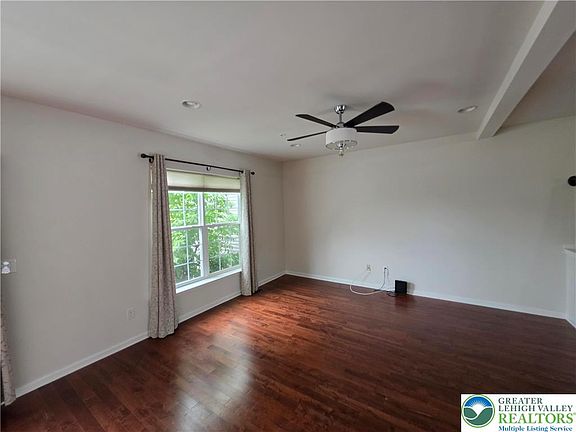 5th image of 4438 Elmwood Dr