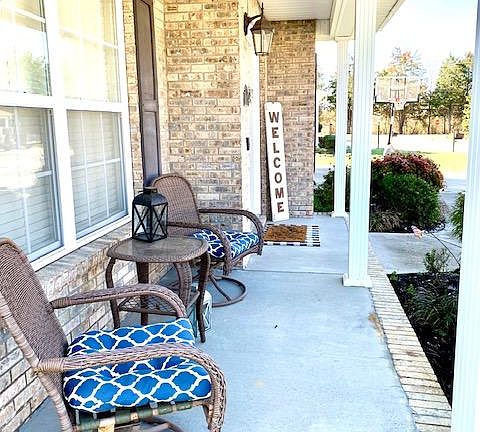 4th image of 1712 Durham Park Ln