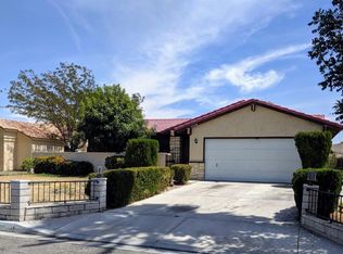 27288 Peach Tree Ln, Helendale, CA 92342