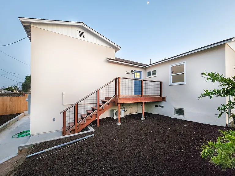 605 Penelope Dr — Photo 2