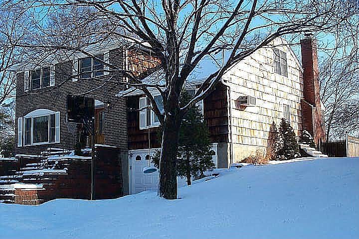 1st image of 112 Hampshire Dr