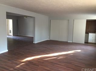18123 Tarzana St, Tarzana, CA 91356