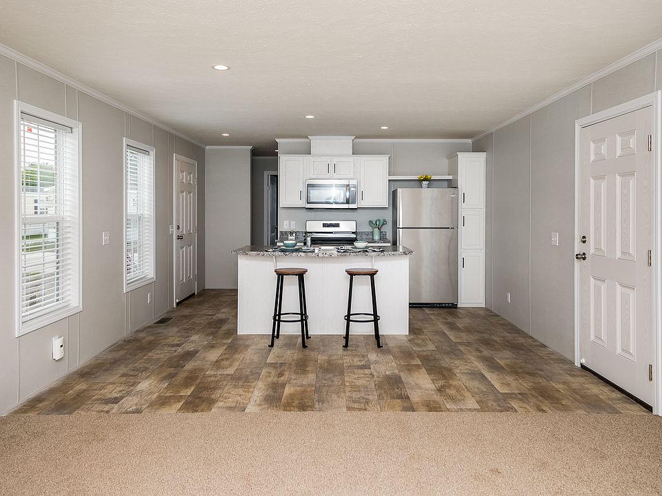 1st image of 15878 Villaire Ave