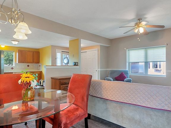 4th image of 217 Crystal Water Dr Unit 217