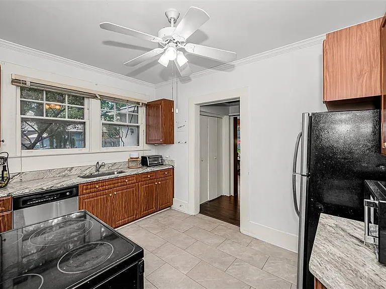 228 President St — Photo 19