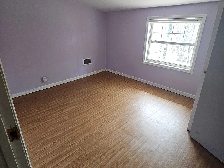 127 Main St #1 — Photo 5