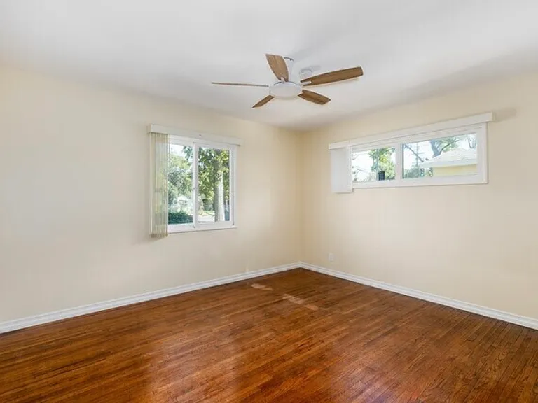7001 Hazeltine Ave #7009-1/2 — Photo 11