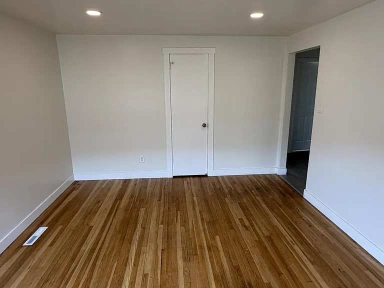 1549 W California Ave #B — Photo 8