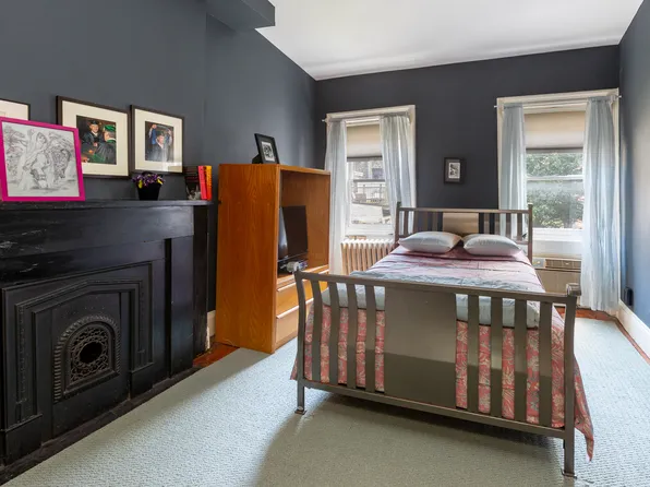 193 Waverly Place image 12 of 22