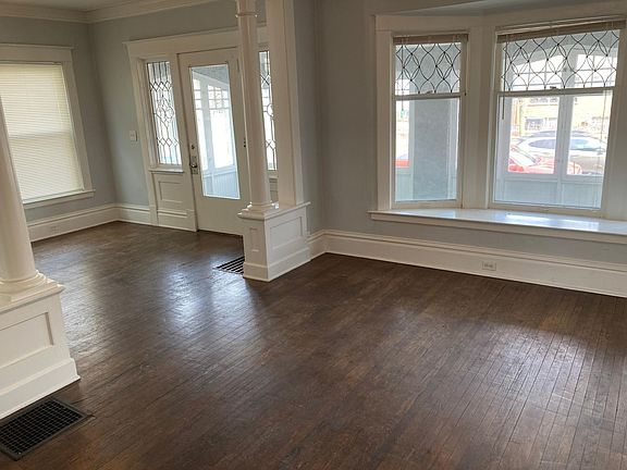 5th image of 1248 Wealthy St SE