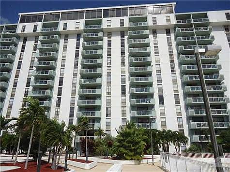 1st image of 13499 Biscayne Bl 1008 #1008