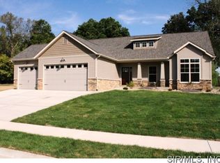 8937 Wheat Dr, Troy, IL 62294