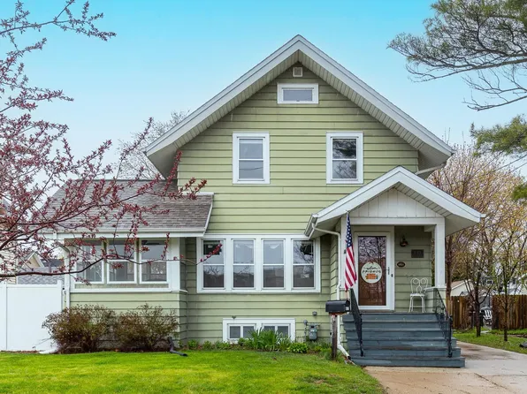 617 Grove St, Oshkosh, WI 54901