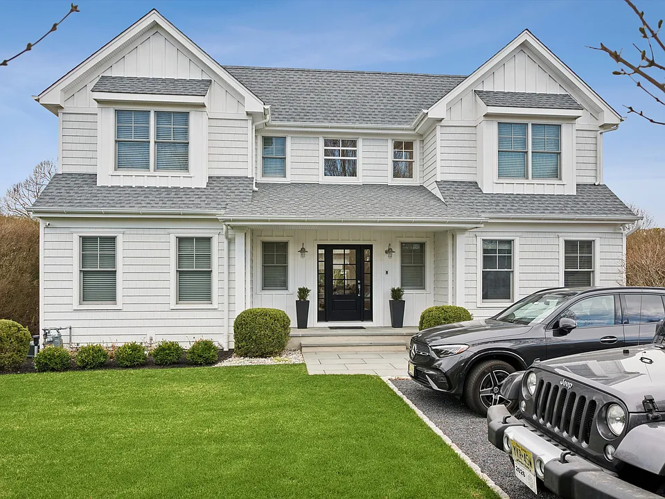 106 Powell Ave