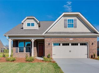 8366 Tralee Rd, Clemmons, NC 27012