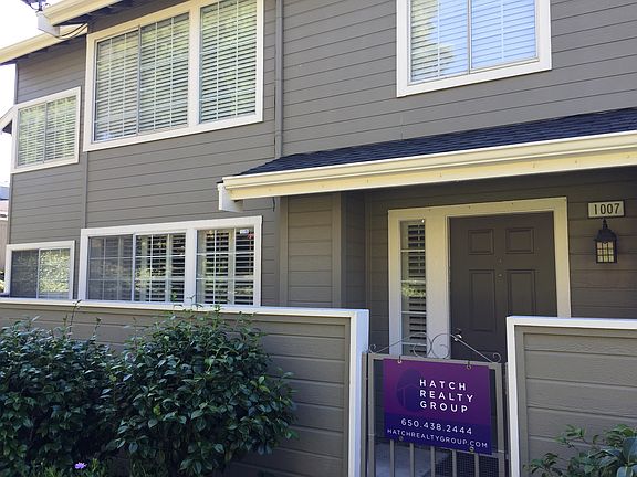 3rd image of 1007 Arlington Ln