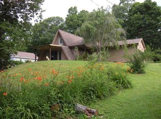 11 Gabby Ln, Cadiz, KY 42211