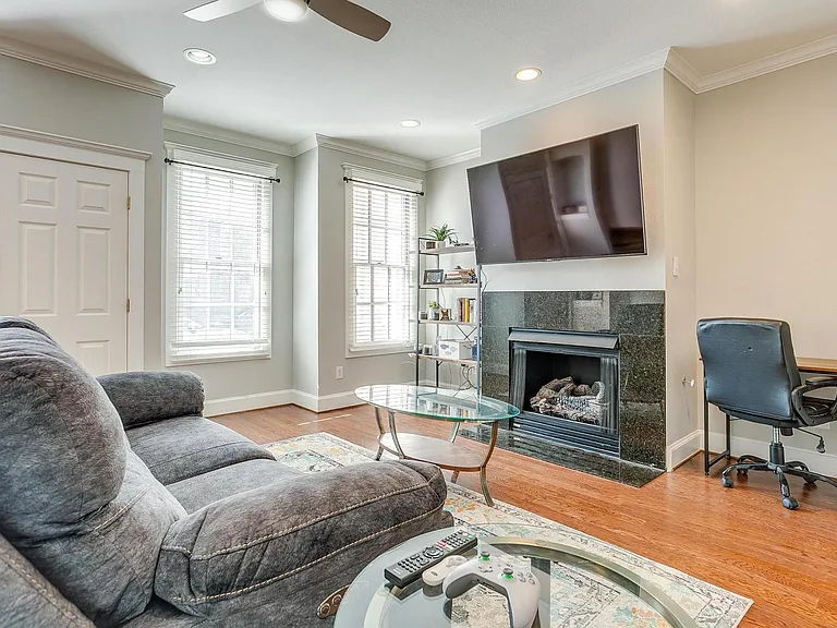 1211 S Adams St — Photo 6