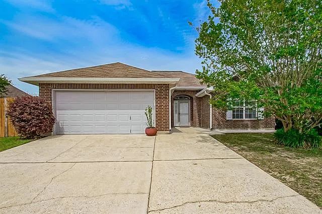 330 Penn Mill Lakes Blvd — Photo 1