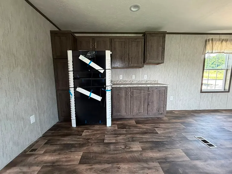 269 Brian Ln — Photo 2