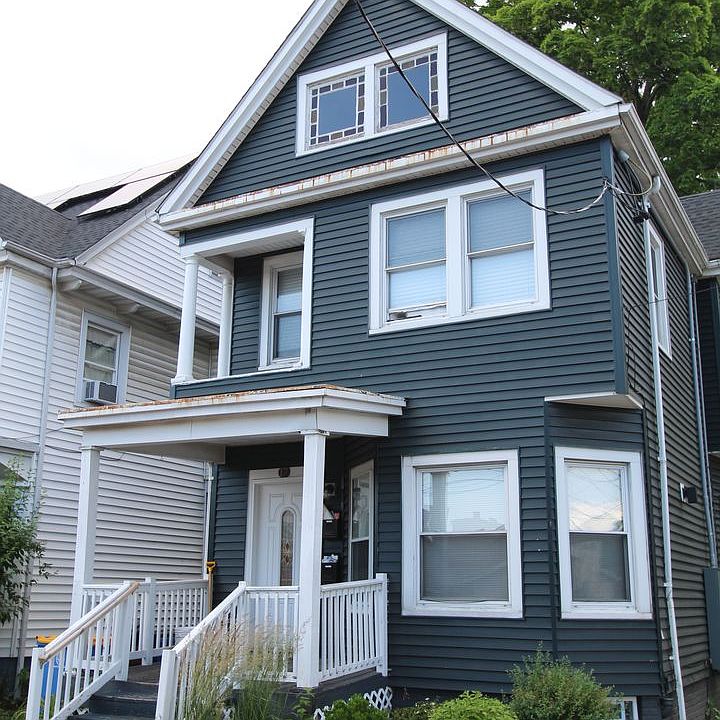 1st image of 17 Oneil St