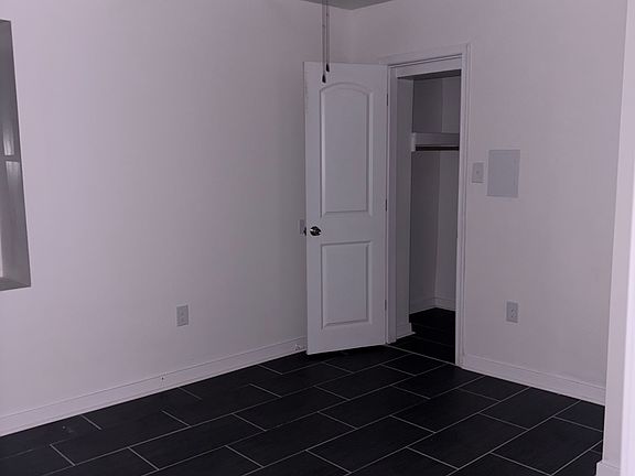 5th image of 1223 W Leigh St APT A